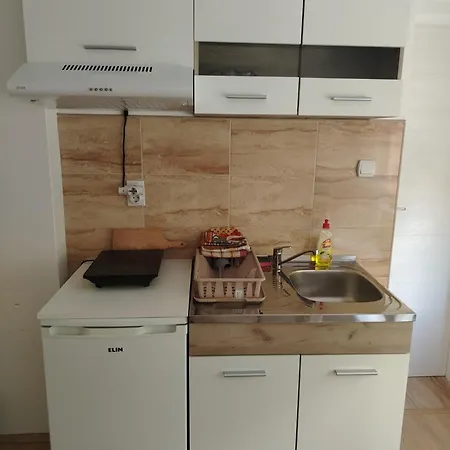 Apartment Trifunovic 2 *